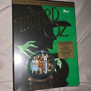THE WIZARD OF OZ THREE DISC COLLECTOR’S EDITION